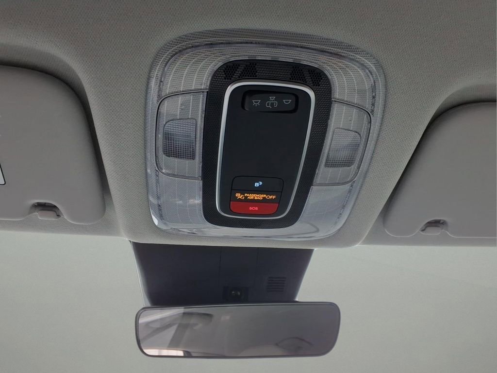 Used 2025 Hyundai Kona SEL image 24