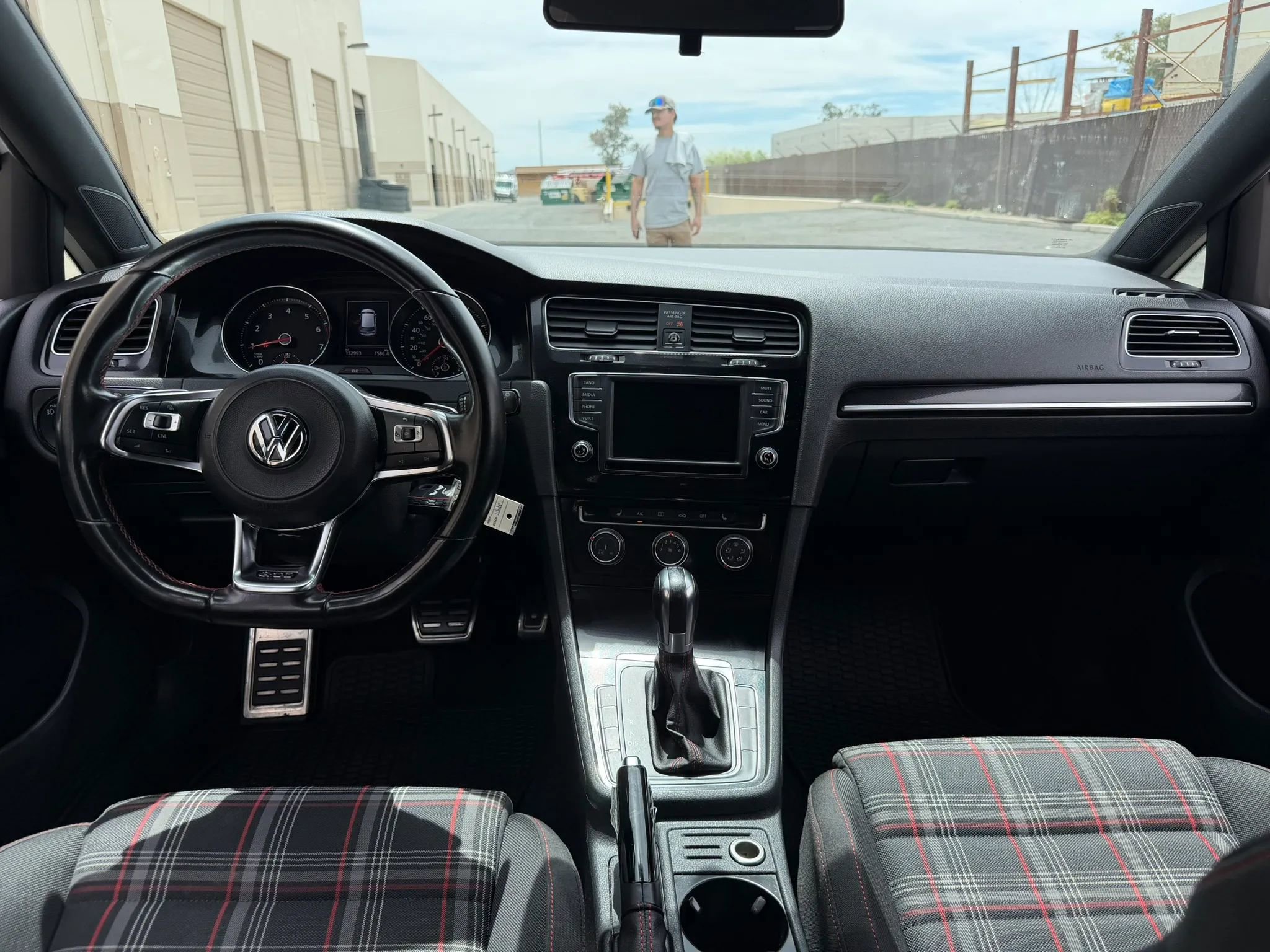 Used 2017 Volkswagen GTI S FWD image 18