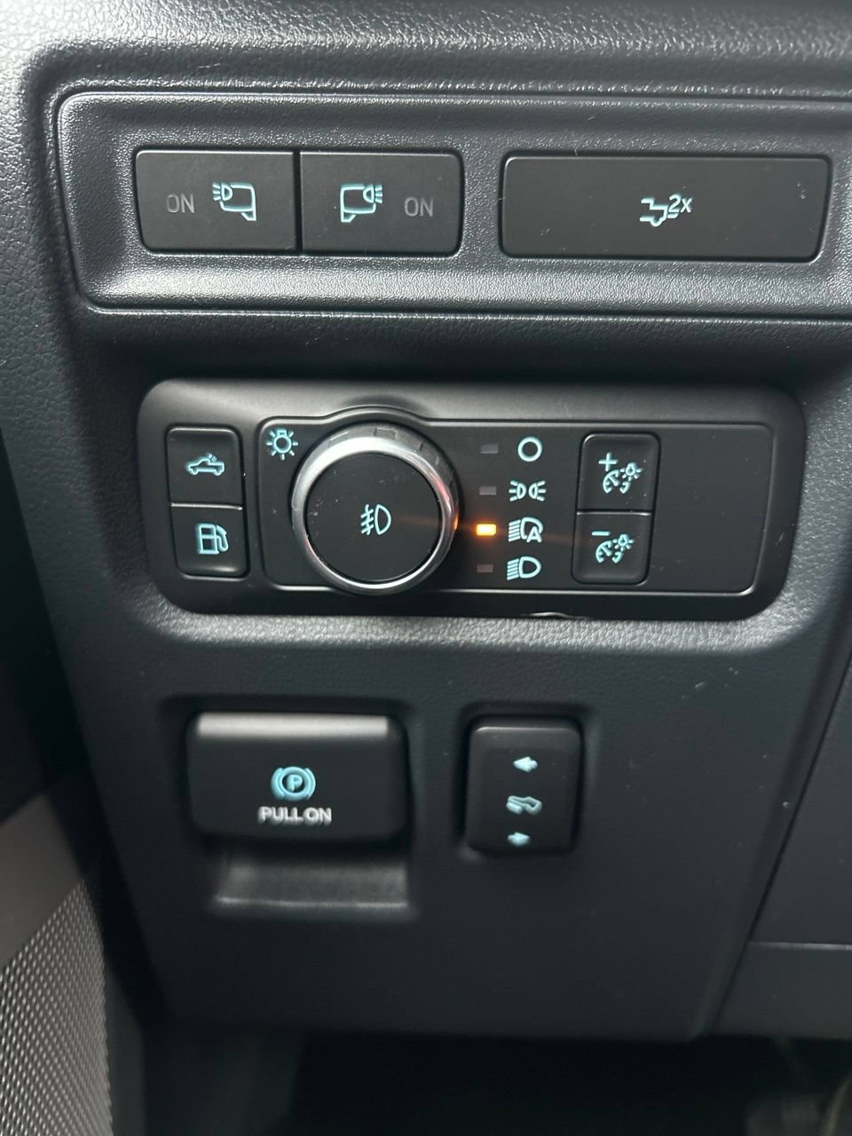 Used 2022 Ford F150 Lariat w/ Equipment Group 502A High AWD/4WD image 27