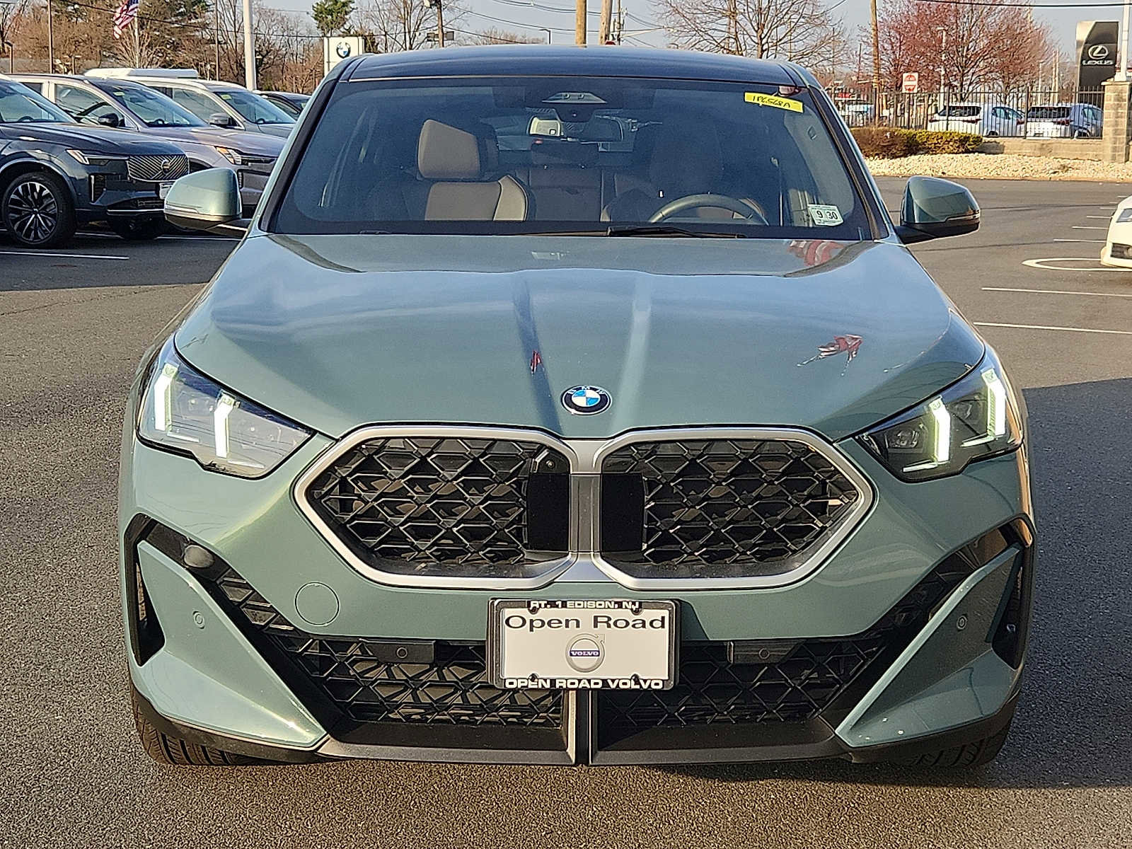 Used 2025 BMW X2 xDrive28i image 2