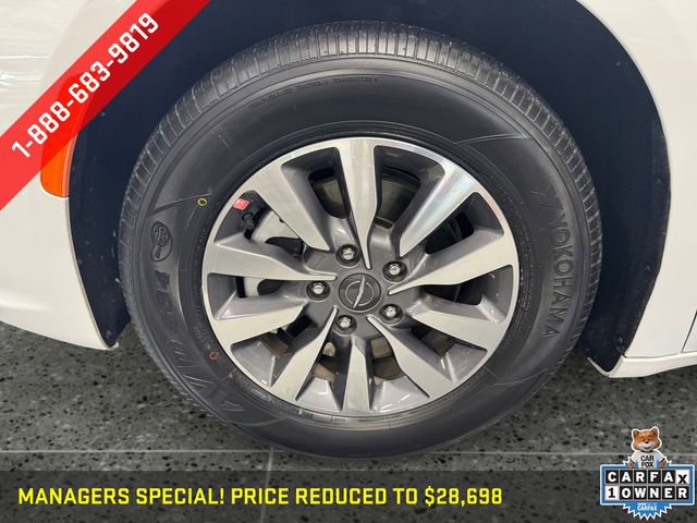 Used 2024 Chrysler Pacifica Limited FWD image 26