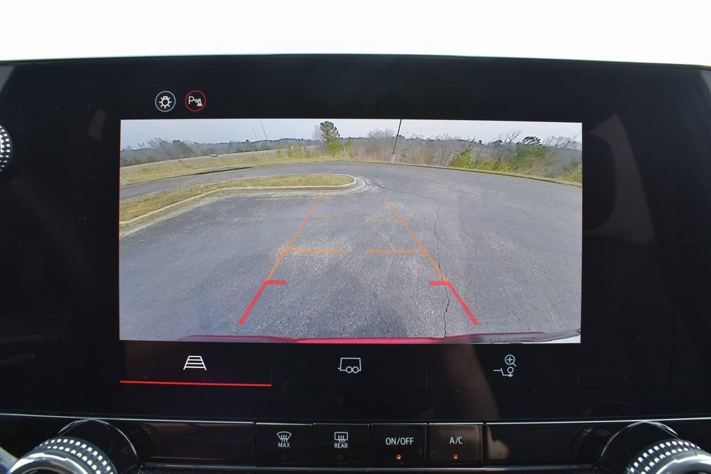 Used 2025 GMC Canyon Elevation image 21