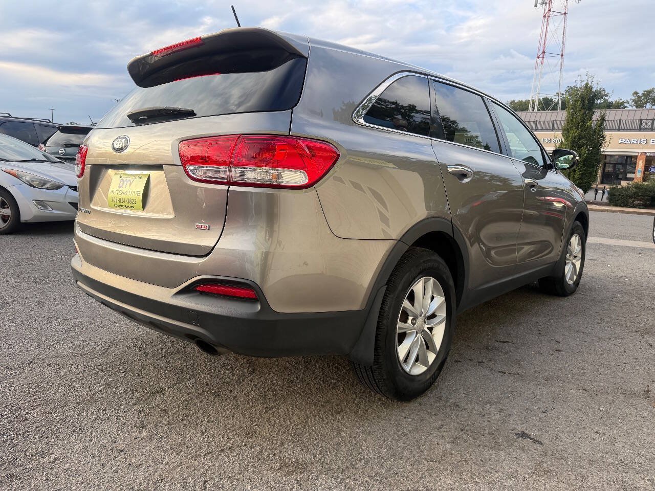 Used 2016 Kia Sorento L FWD image 8