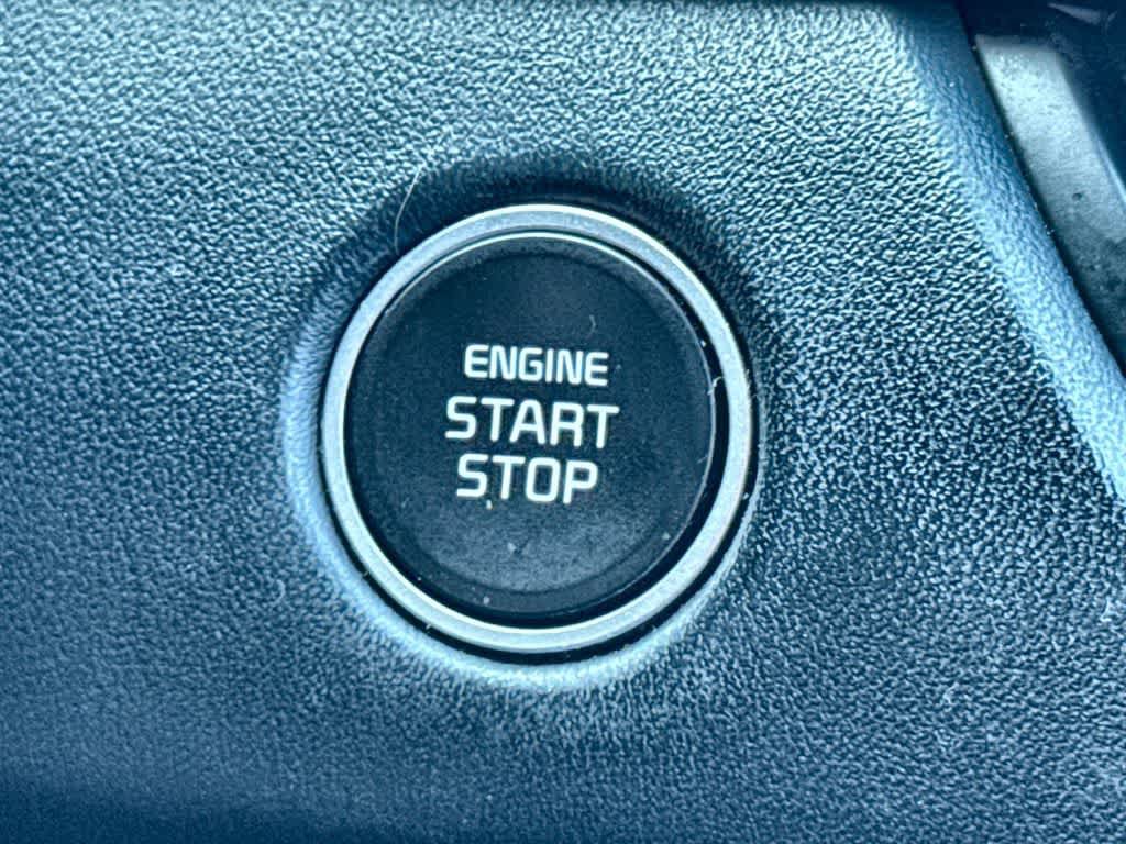 Used 2024 Kia Seltos EX FWD image 17