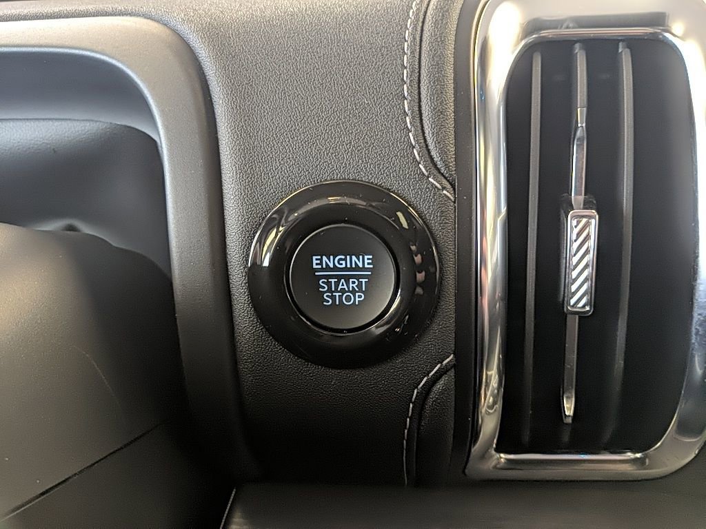 Certified 2025 Ford Expedition Max Platinum image 30