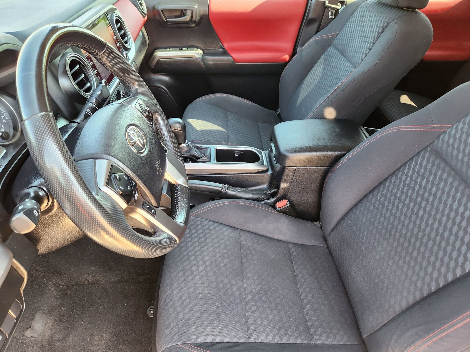Used 2021 Toyota Tacoma SR5 AWD/4WD image 20
