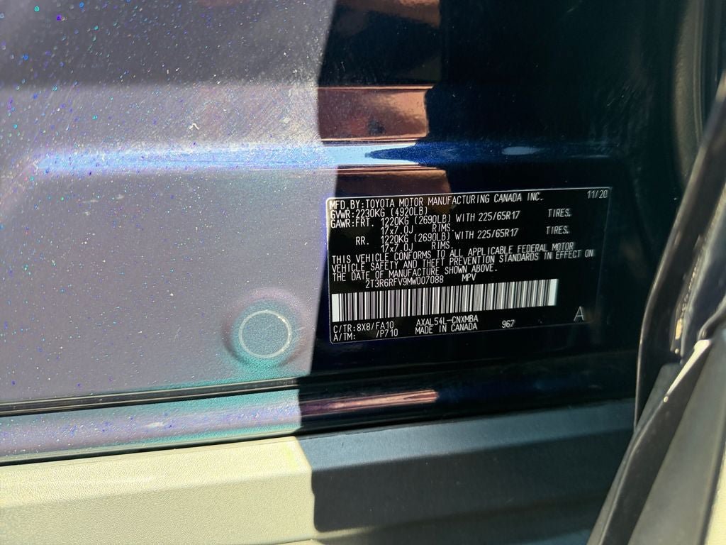Used 2021 Toyota RAV4 XLE AWD/4WD image 36