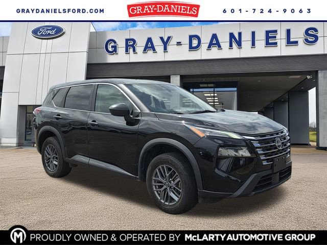Used 2024 Nissan Rogue S image 1