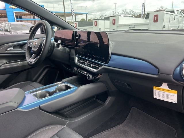 New 2026 Chevrolet Equinox EV LT image 33