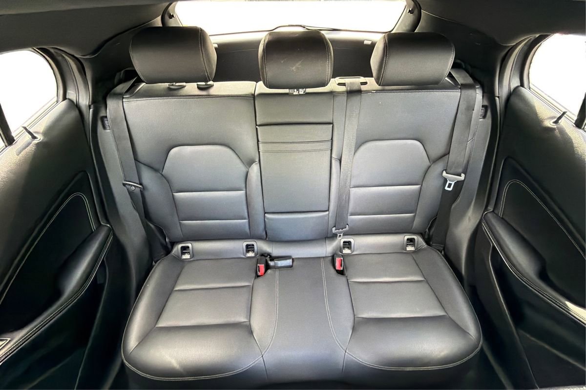 Used 2019 Mercedes-Benz GLA 250 4MATIC image 14