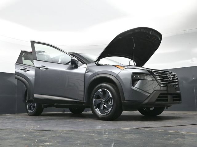 Used 2025 Nissan Rogue SV AWD/4WD image 54