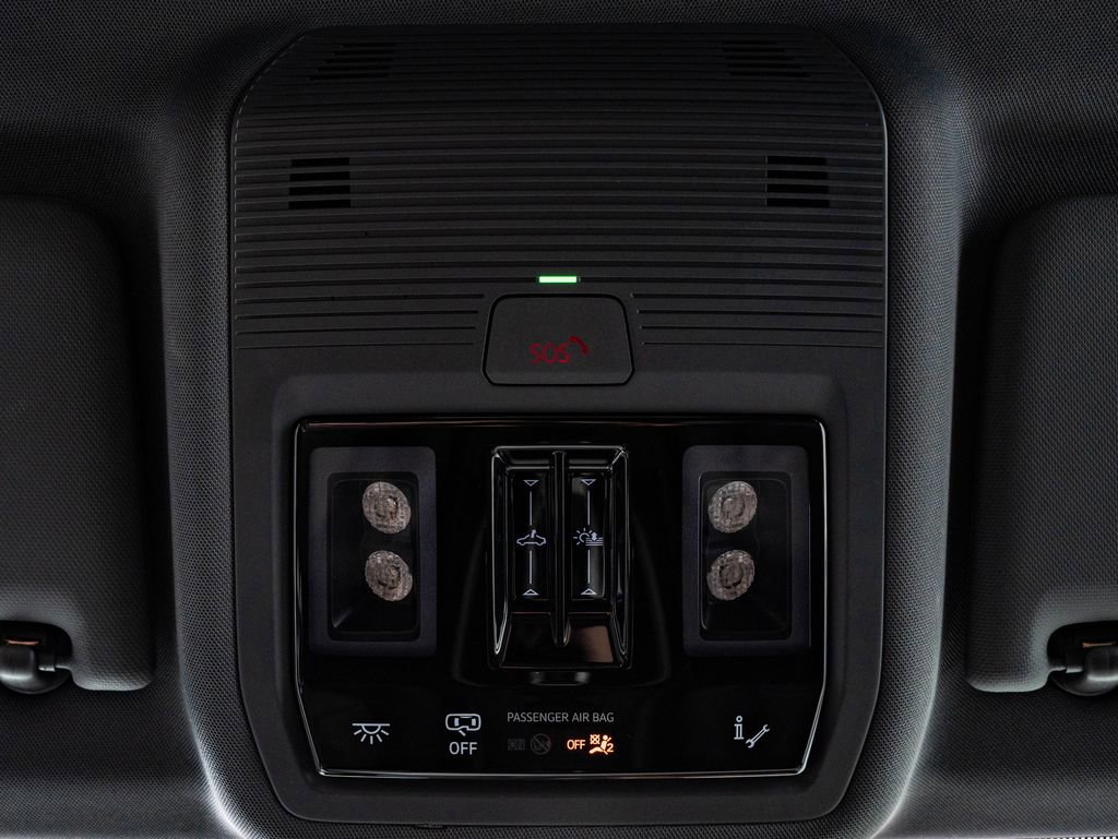 Used 2024 Audi Q4 e-tron Prestige image 41