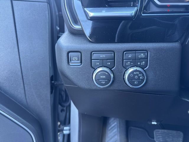 Used 2026 GMC Sierra 1500 SLT image 18