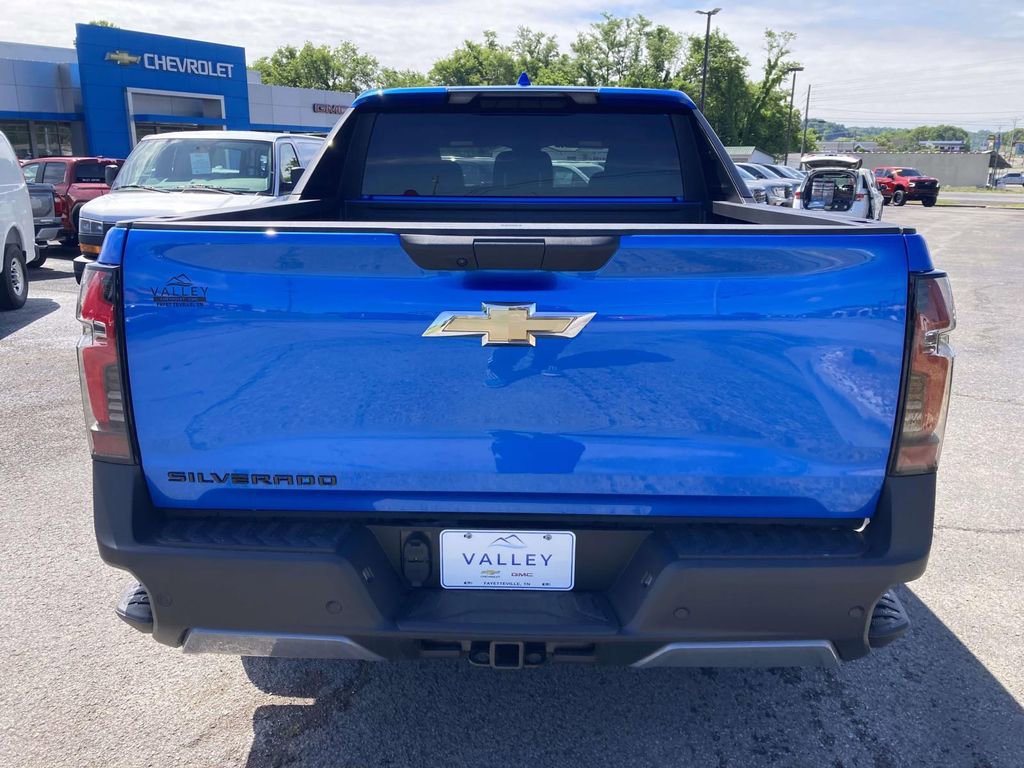 New 2026 Chevrolet Silverado EV LT AWD/4WD image 5