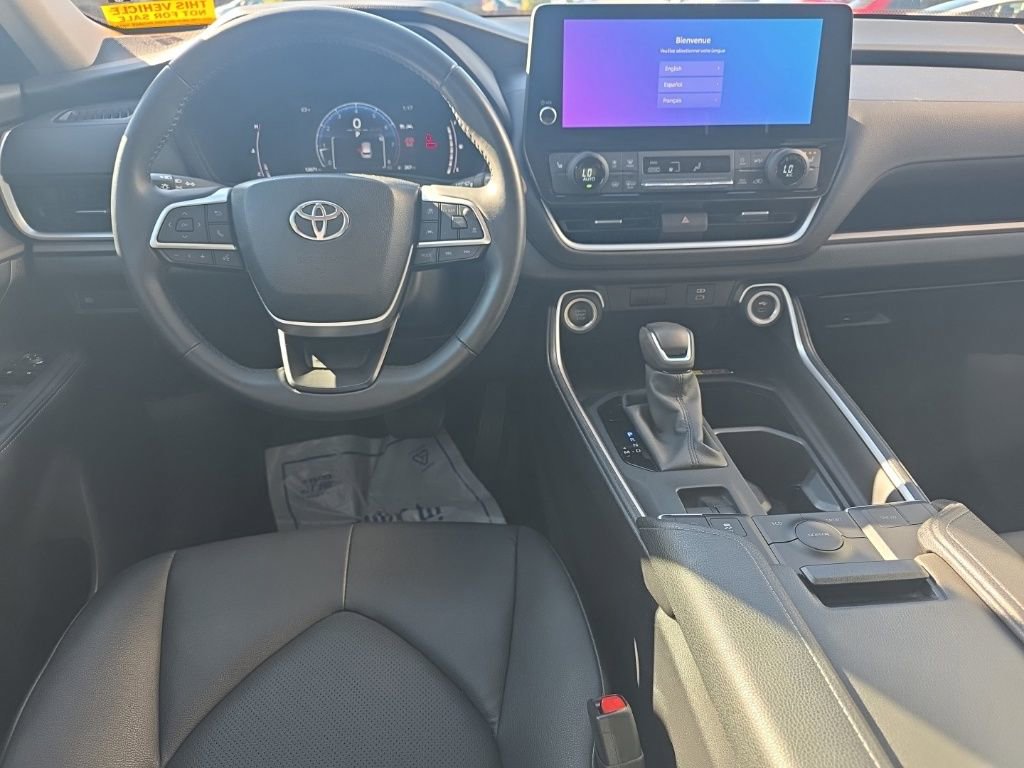 Used 2024 Toyota Grand Highlander XLE image 21