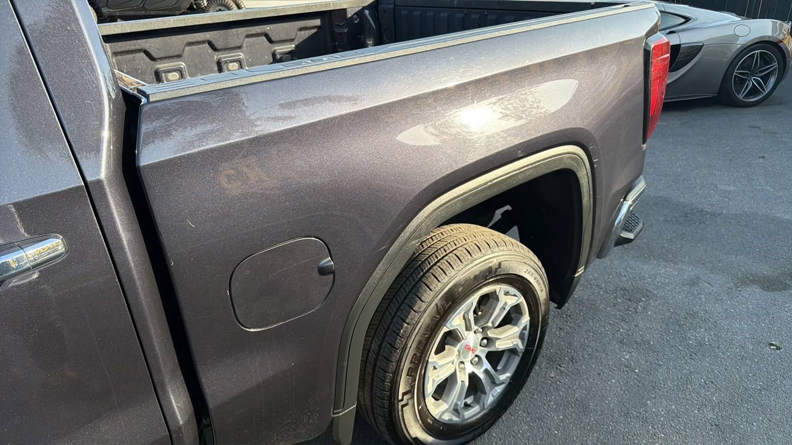 Used 2025 GMC Sierra 1500 SLT RWD image 34
