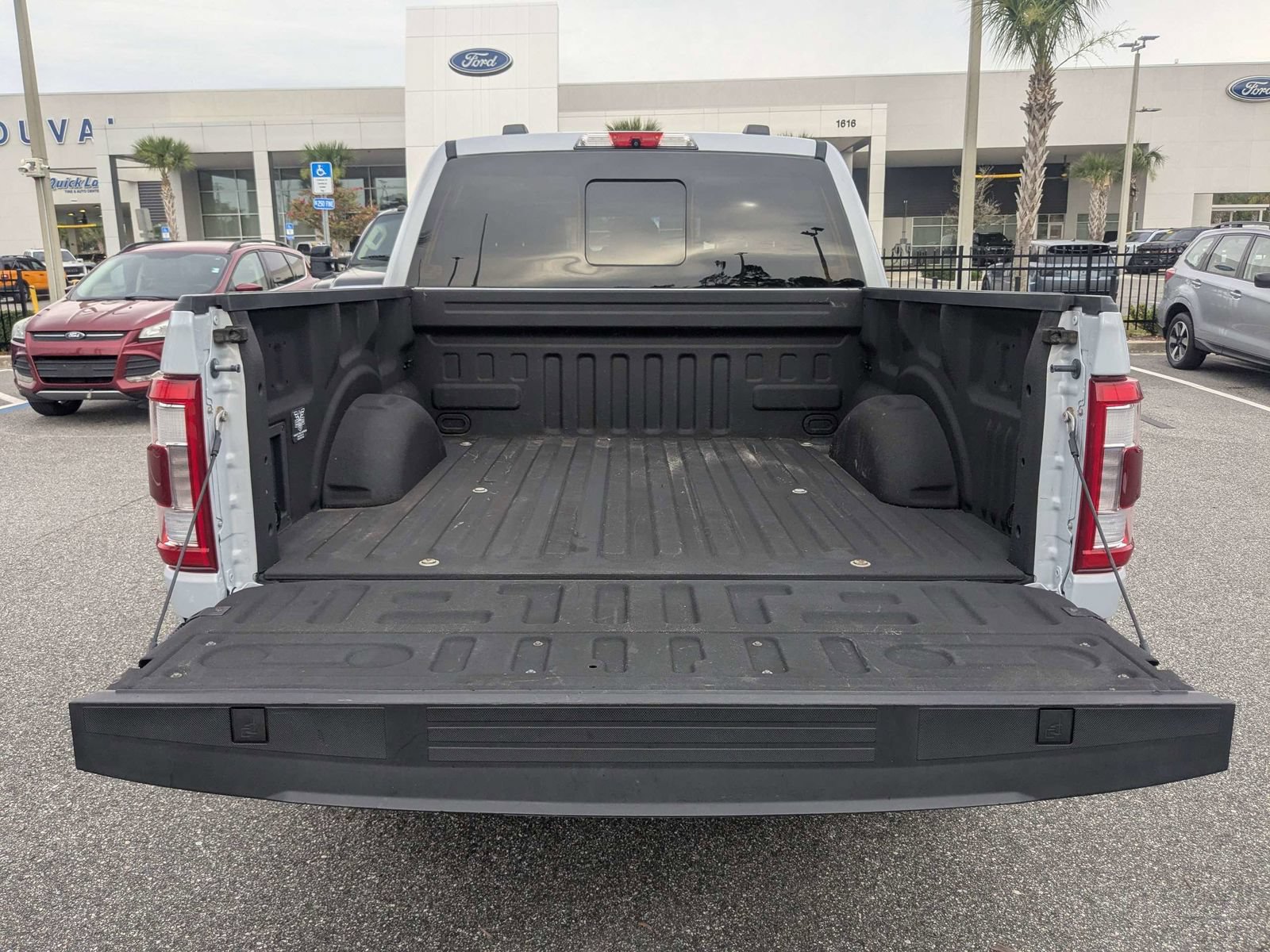 Used 2022 Ford F150 Lariat w/ Equipment Group 502A High AWD/4WD image 13