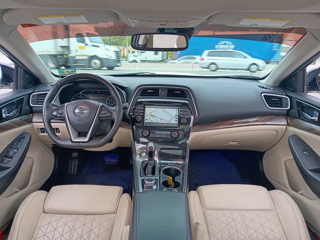 Used 2016 Nissan Maxima Platinum FWD image 18