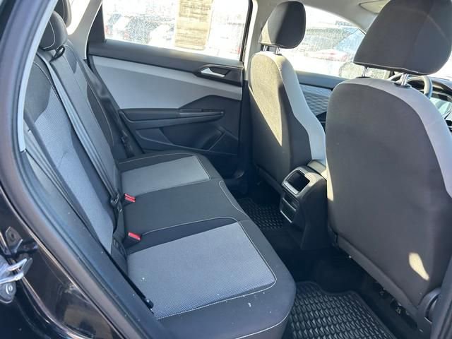 Used 2022 Volkswagen Taos S image 24