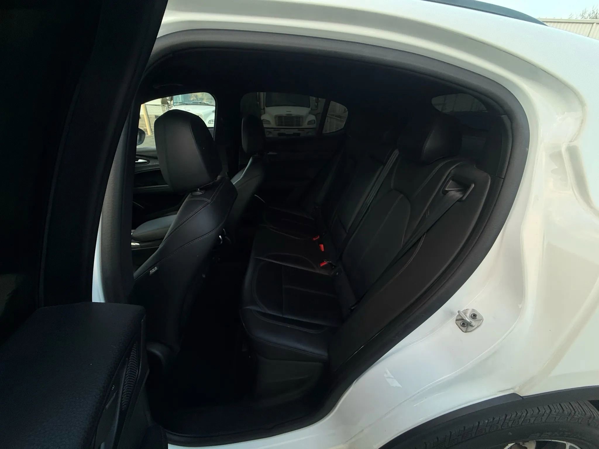 Used 2022 Alfa Romeo Stelvio Sprint image 21