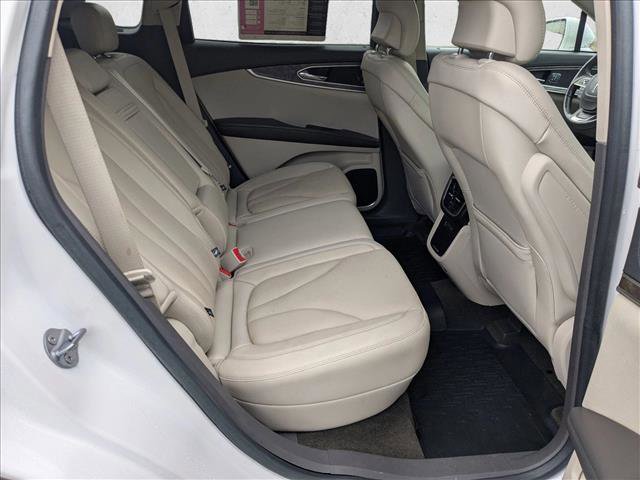 Used 2019 Lincoln Nautilus Reserve image 18