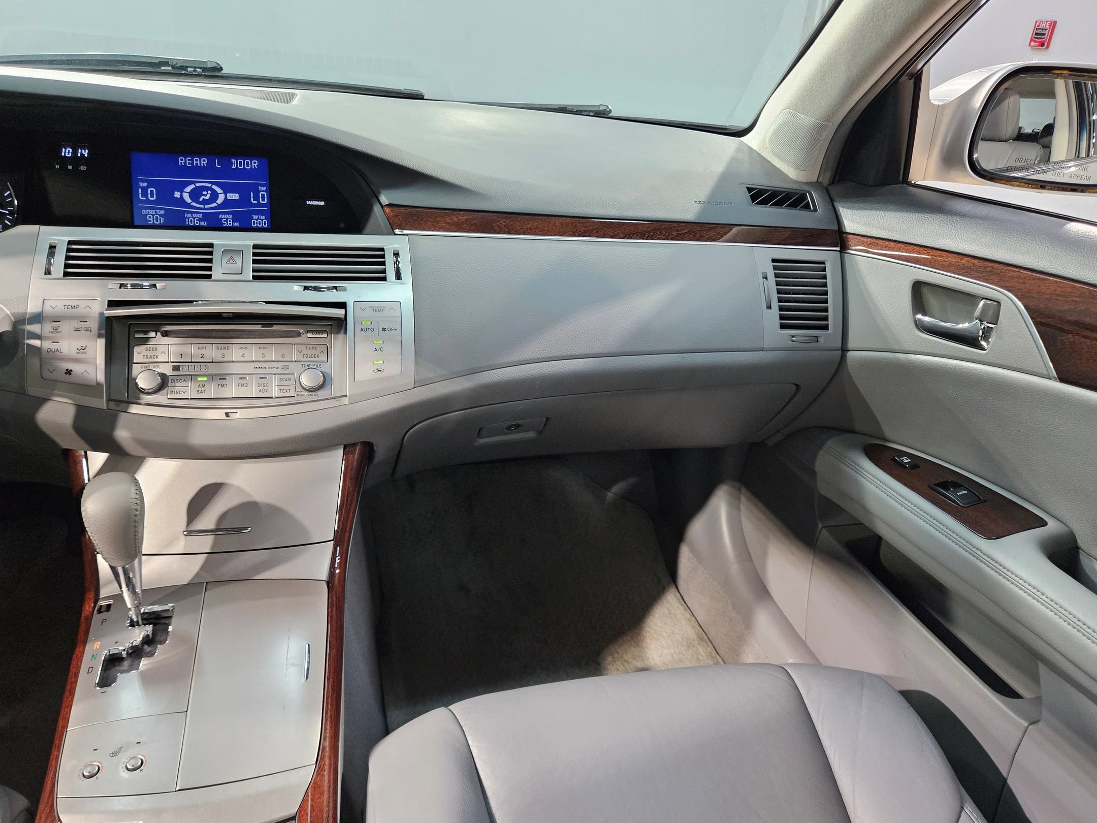Used 2009 Toyota Avalon XLS FWD image 11