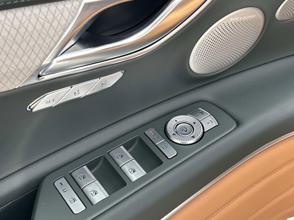 New 2026 Genesis GV80 2.5T Prestige AWD/4WD image 18