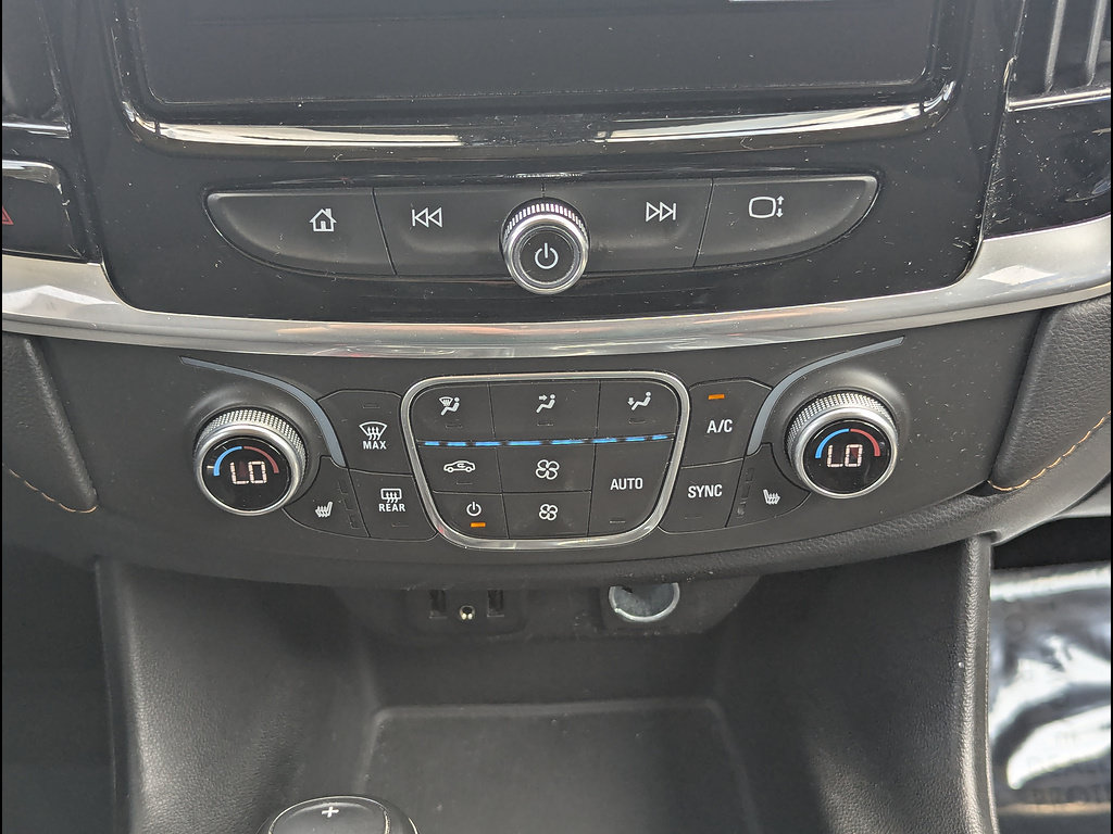 Used 2019 Chevrolet Traverse LT w/ LPO, Floor Liner Package AWD/4WD image 33