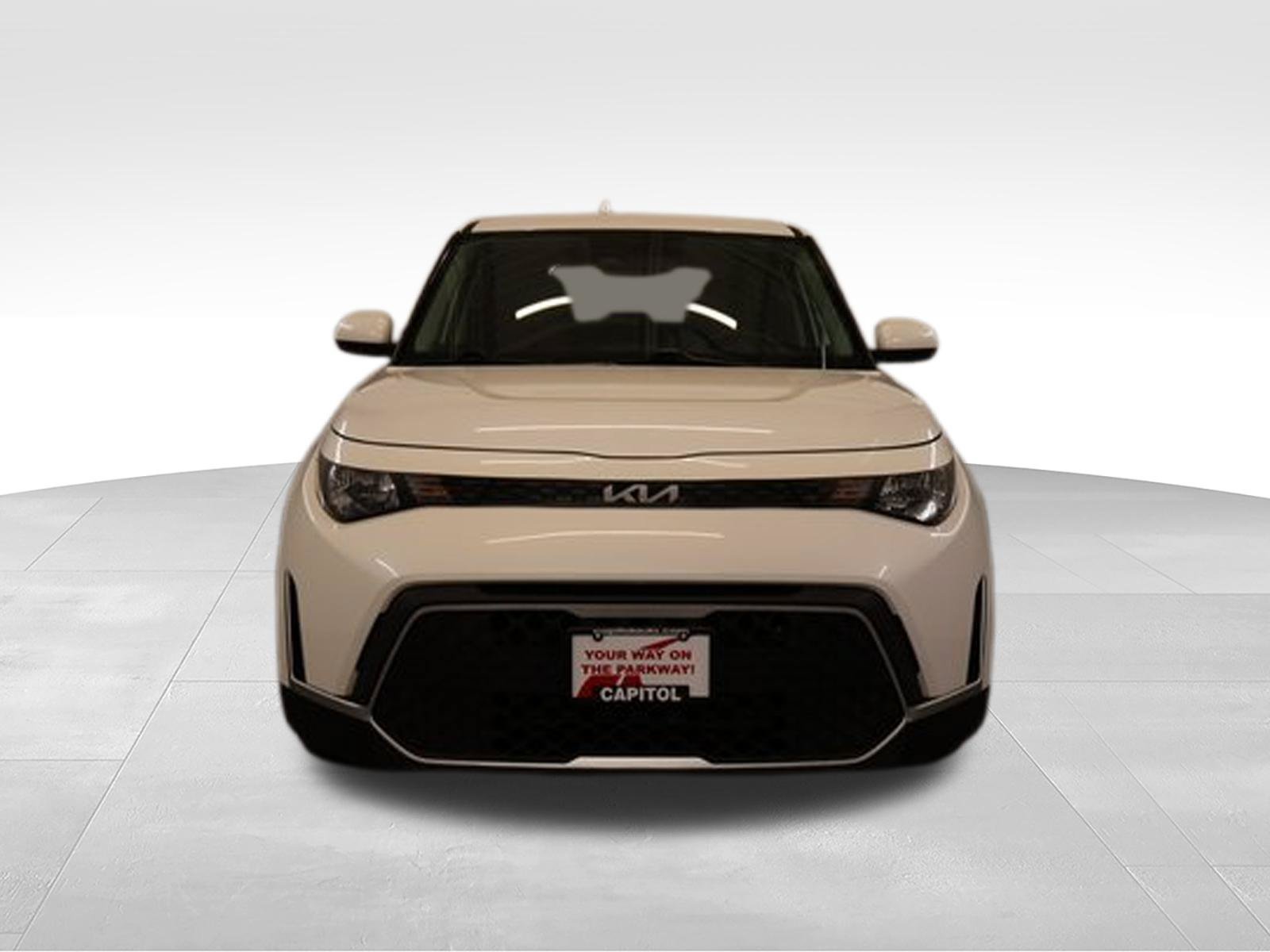 Used 2024 Kia Soul LX w/ Option Group 015 FWD image 6