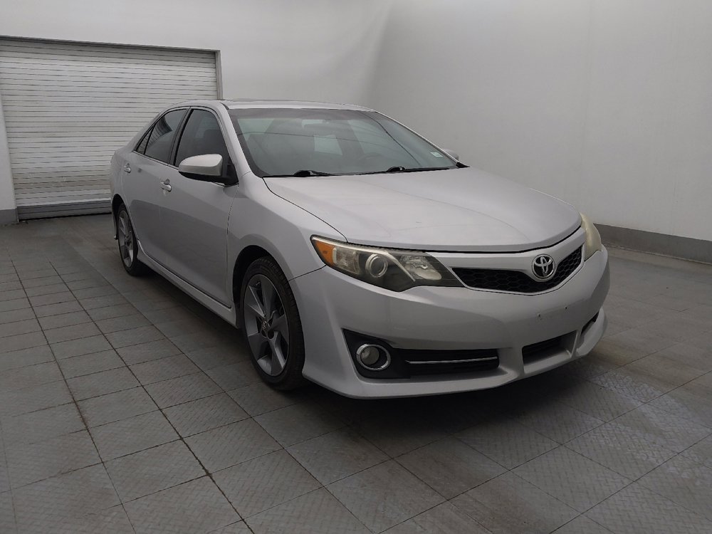 Used 2014 Toyota Camry SE image 13