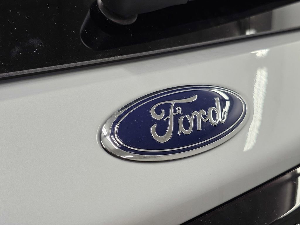 New 2026 Ford Explorer Active w/ Active Comfort Package AWD/4WD image 23