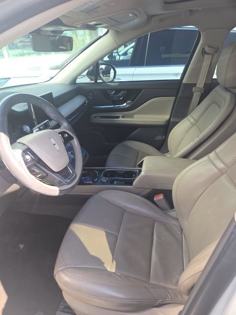 Used 2020 Lincoln Corsair Reserve w/ Elements Package image 14