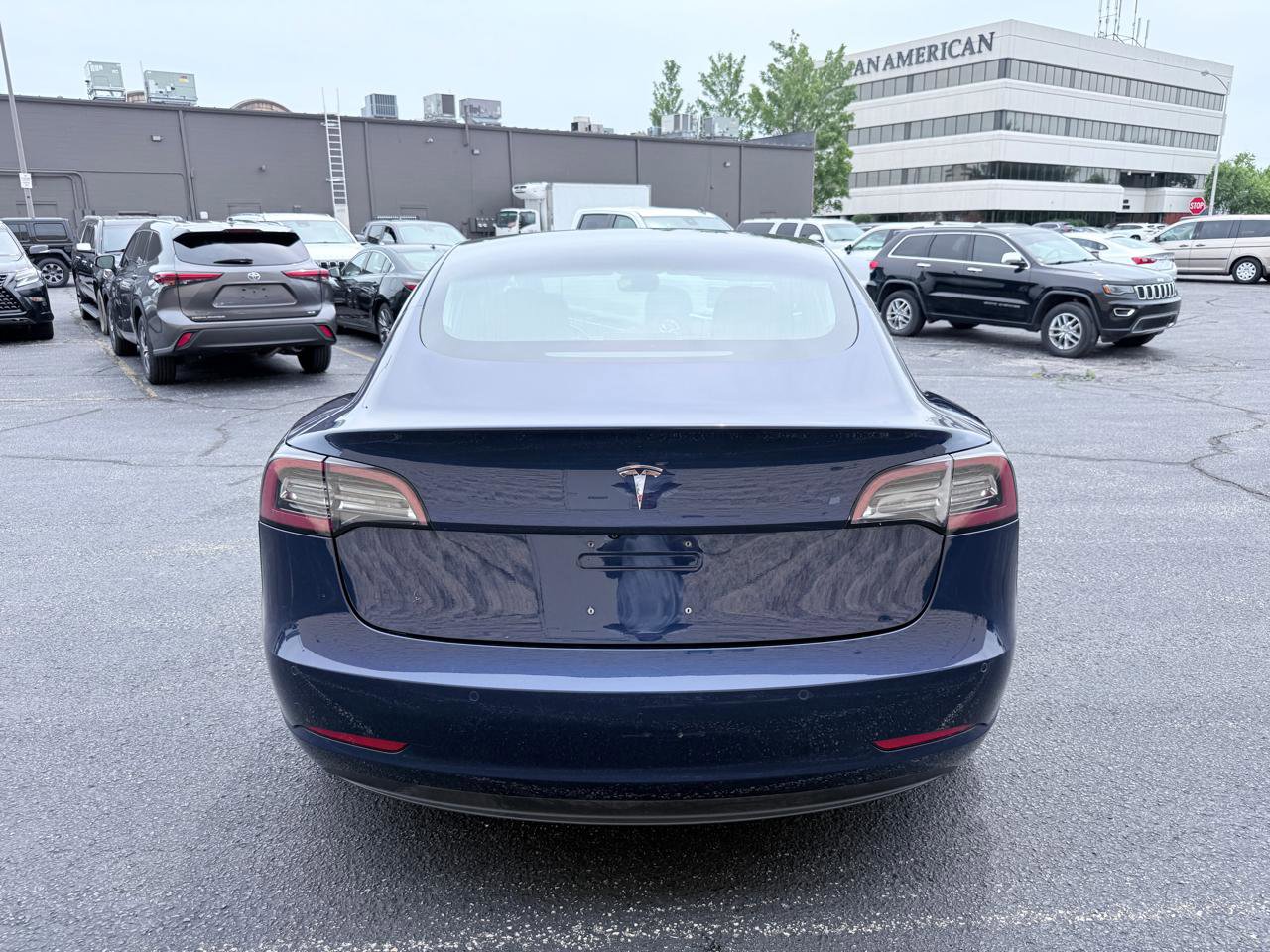 Used 2018 Tesla Model 3 Long Range RWD image 4