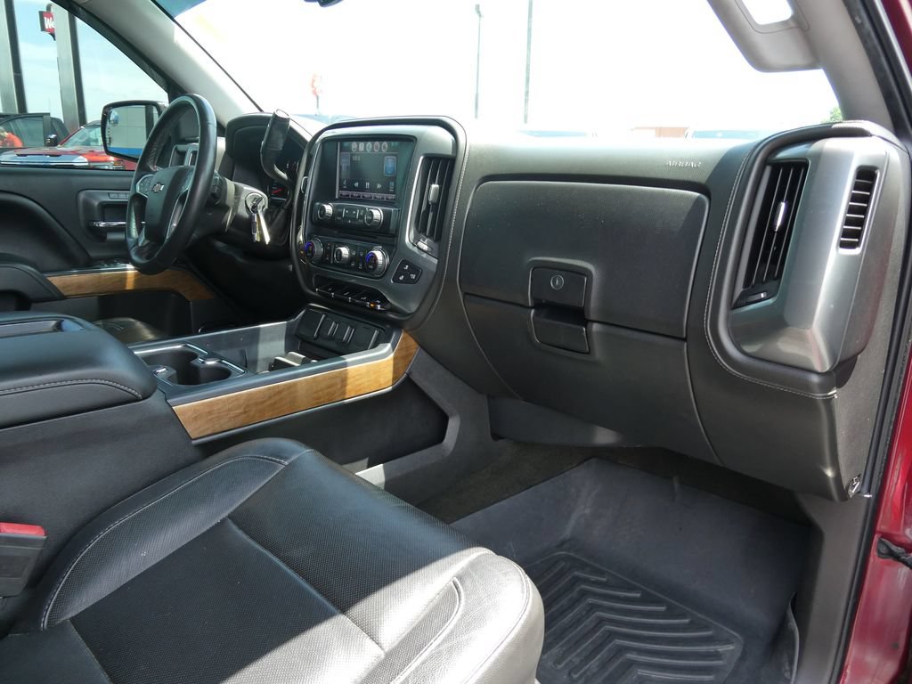 Used 2015 Chevrolet Silverado 1500 LTZ w/ LTZ Plus Package AWD/4WD image 15