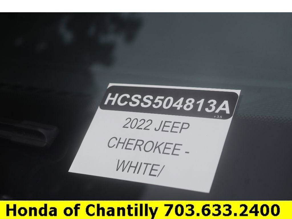 Used 2022 Jeep Cherokee Limited image 31