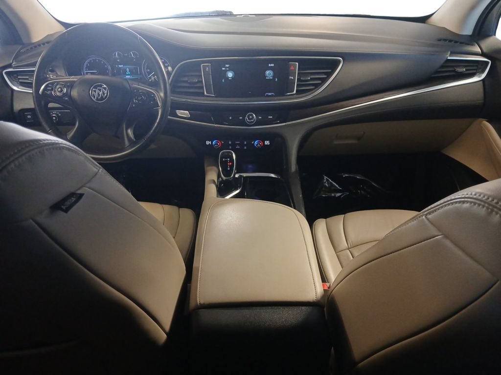 Used 2018 Buick Enclave Essence FWD image 18