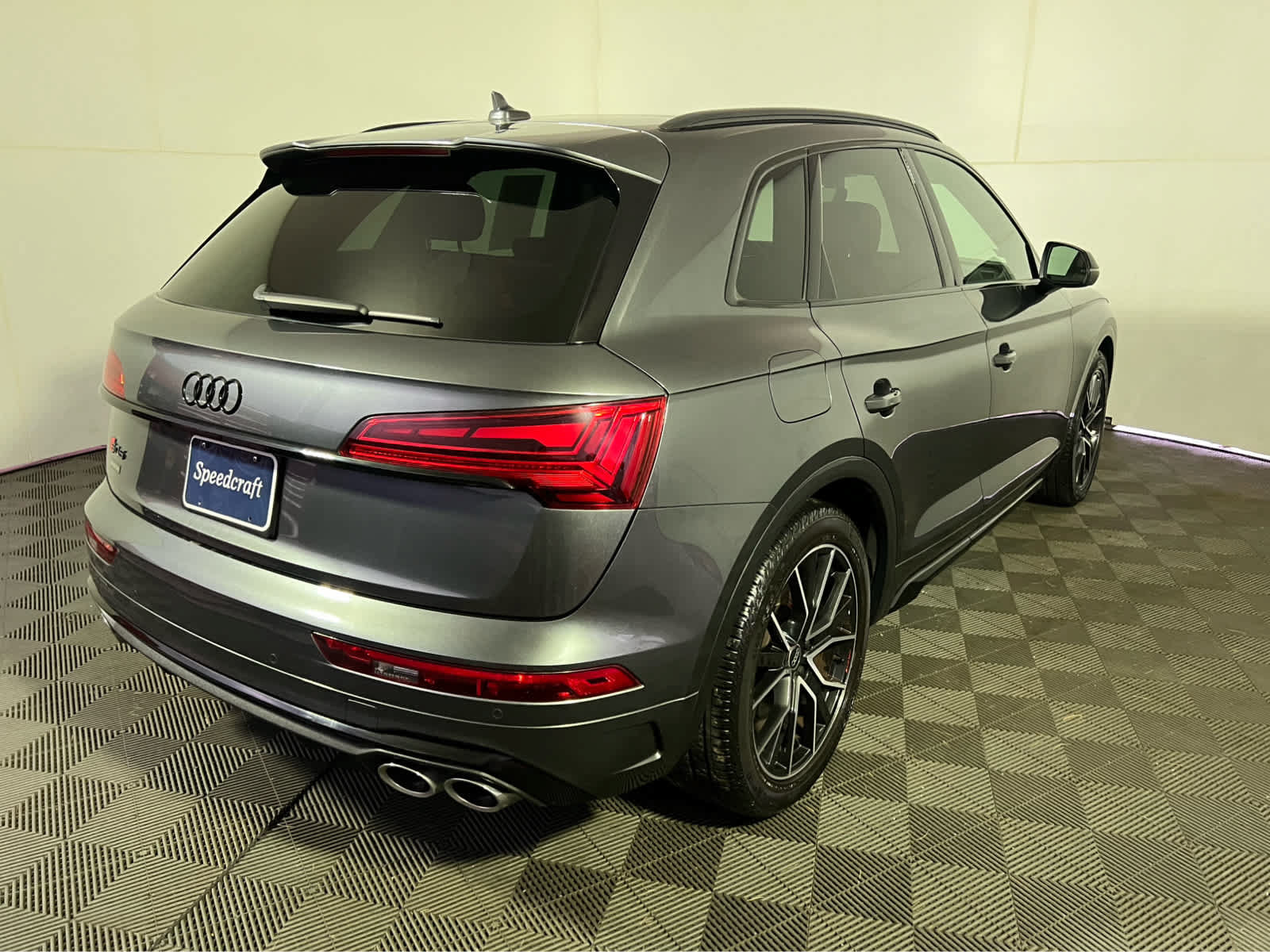 Used 2024 Audi SQ5 Premium Plus w/ Premium Plus Package AWD/4WD image 7