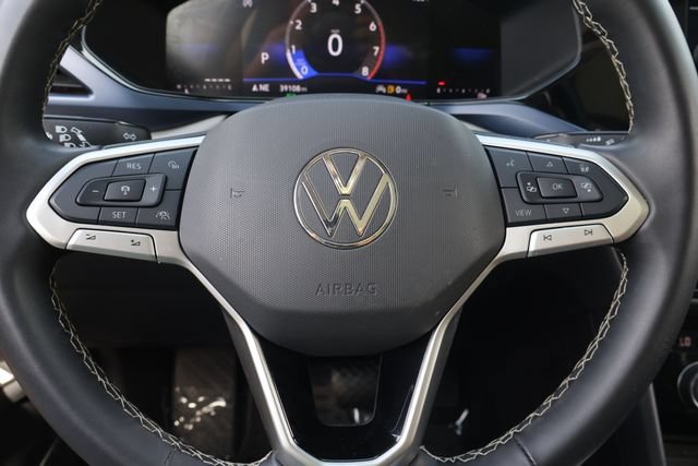 Certified 2024 Volkswagen Taos SE w/ Panoramic Sunroof Package FWD image 22