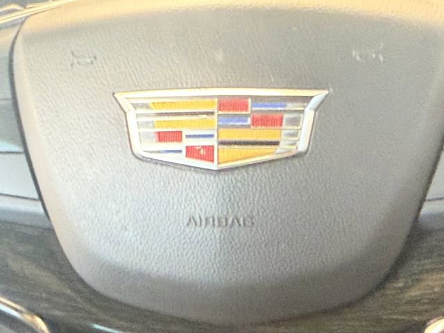 Used 2020 Cadillac XT5 Premium Luxury FWD image 5