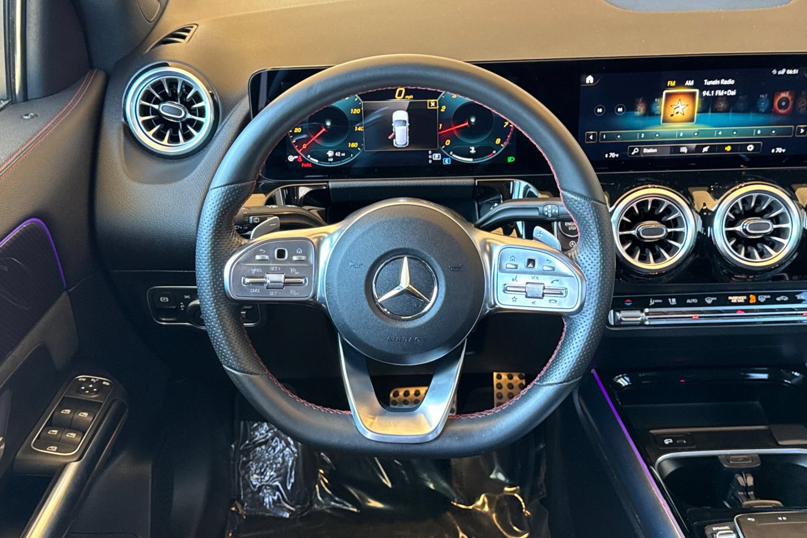 Used 2022 Mercedes-Benz GLA 250 4MATIC image 16