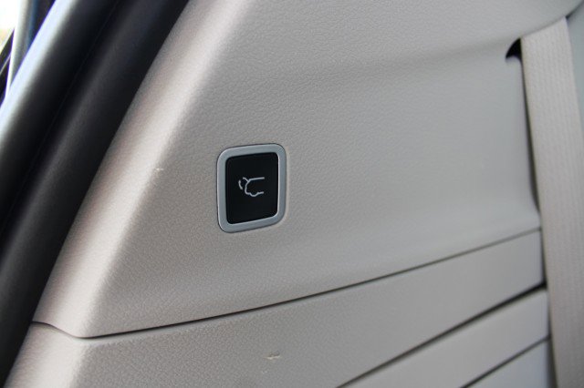 Used 2017 Chrysler Pacifica Platinum FWD image 28