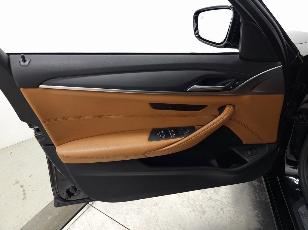 Used 2023 BMW 530i xDrive w/ Convenience Package image 13