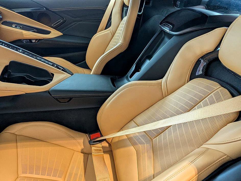 New 2025 Chevrolet Corvette Z06 w/ Stealth Interior Trim Package RWD image 14