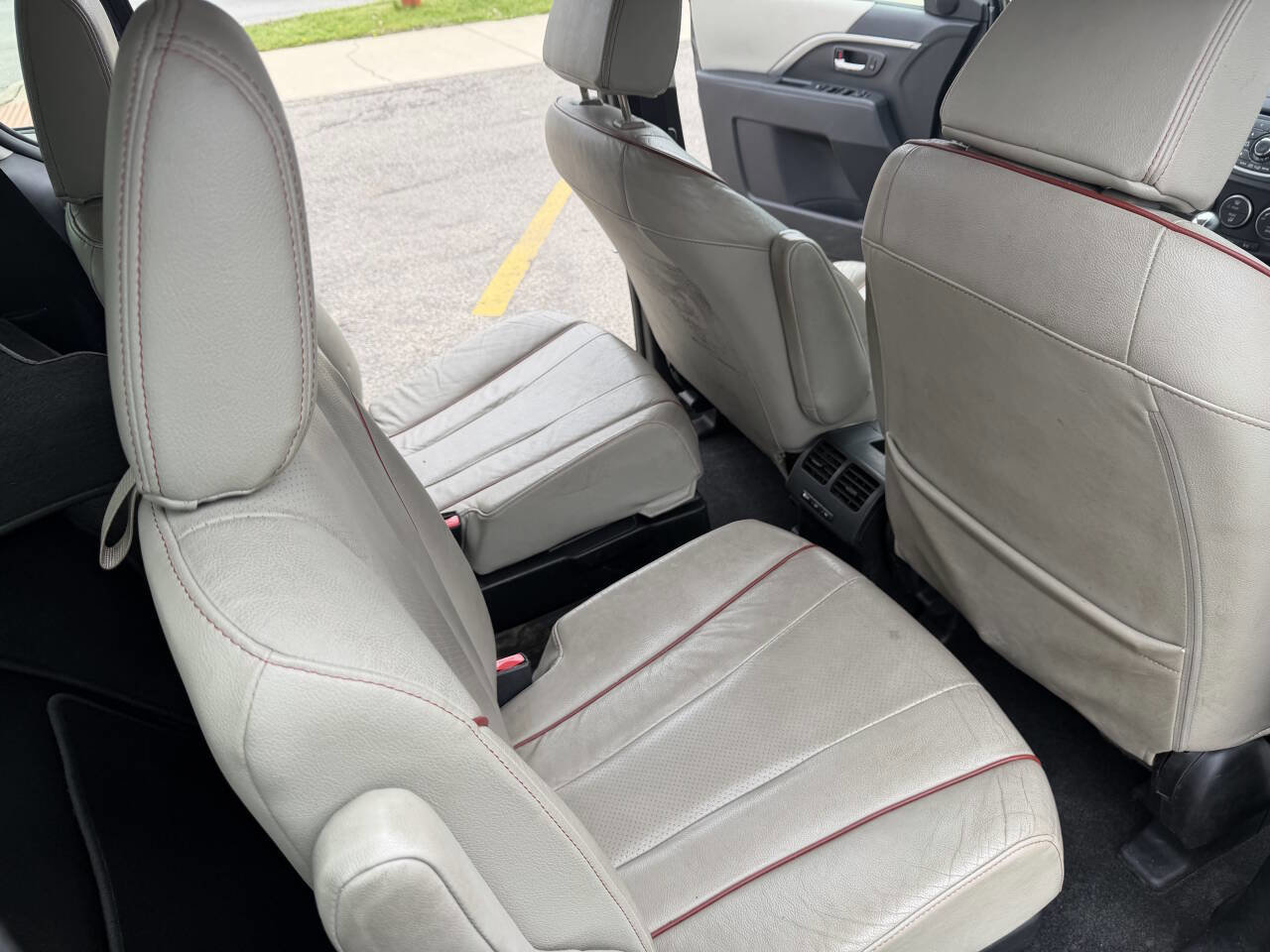Used 2012 MAZDA MAZDA5 Grand Touring FWD image 20
