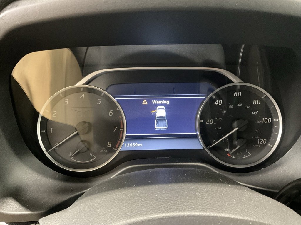 Used 2024 Nissan Titan SV w/ SV Bronze Edition Package image 15