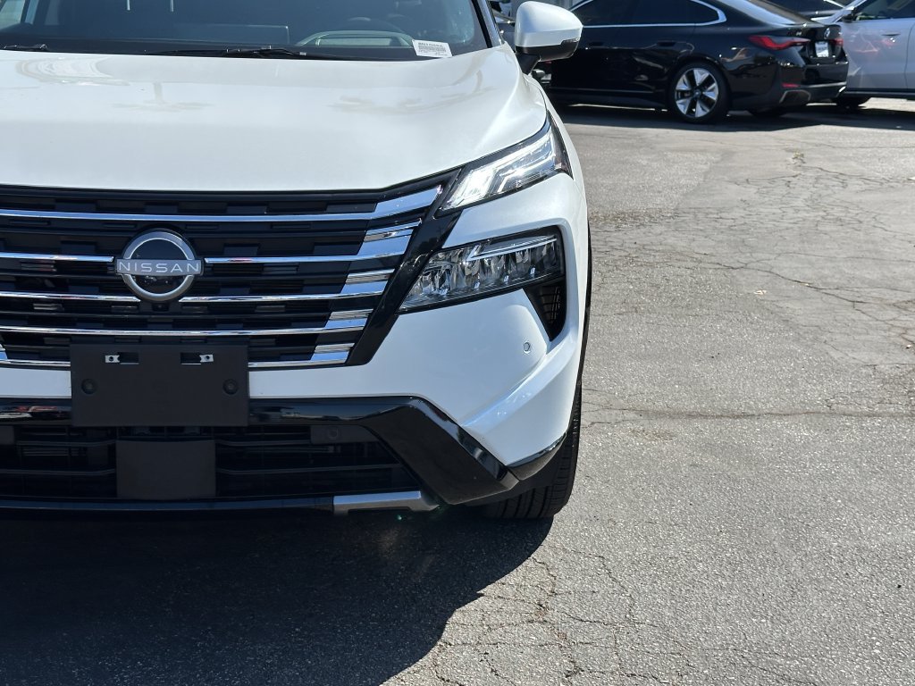Used 2026 Nissan Rogue Platinum w/ Tech Package AWD/4WD image 26