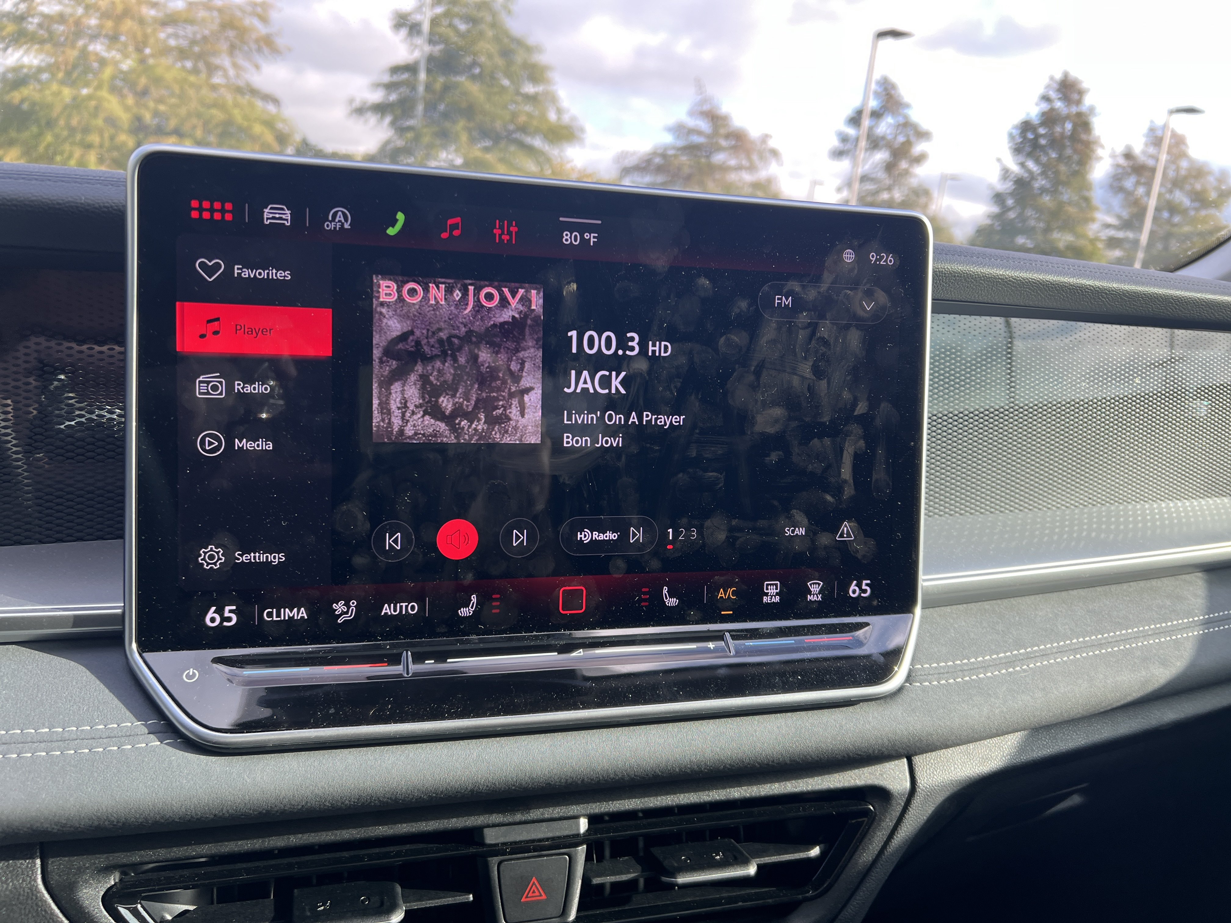 Certified 2026 Volkswagen Tiguan SE FWD image 40