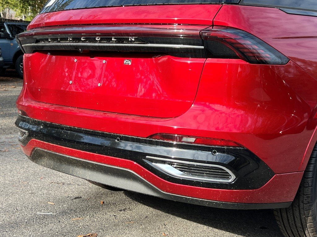 New 2026 Lincoln Nautilus Reserve image 5