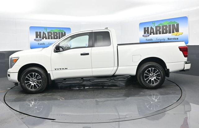 Used 2024 Nissan Titan SV w/ Accessory Utility Package image 2