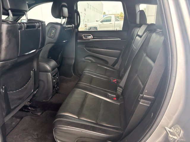 Used 2017 Jeep Grand Cherokee Overland w/ Jeep Active Safety Group AWD/4WD image 13